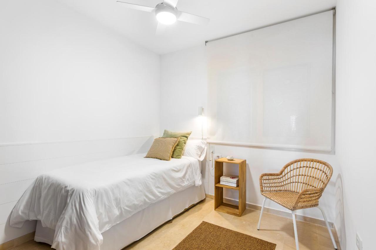 Beach Apartment With Terrace And Private Parking Radazul ภายนอก รูปภาพ